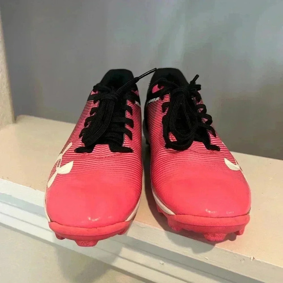 Under Armour Boys Leadoff Low RM 1297316-002 Pink Baseball Cleats Shoes Size 3Y - Picture 7 of 11